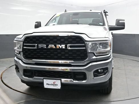 Used 2024 RAM 2500 Big Horn AWD/4WD image 2