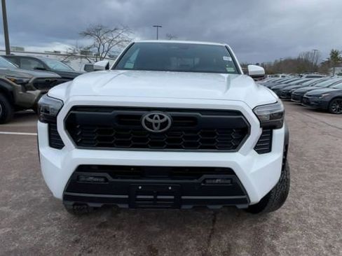 New 2026 Toyota Tacoma TRD Off-Road AWD/4WD image 7
