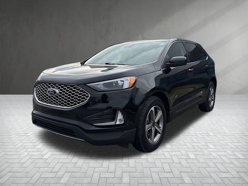Certified 2024 Ford Edge SEL w/ Convenience Package image 3