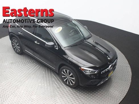 Used 2021 Mercedes-Benz GLA 250 4MATIC image 3