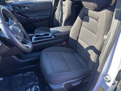 Used 2025 Chevrolet Equinox LT image 33