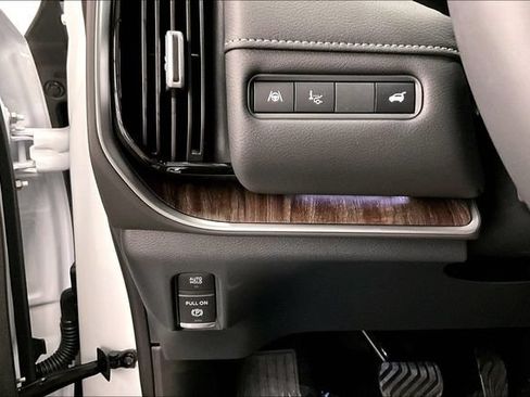 New 2026 Nissan Armada Platinum Reserve AWD/4WD image 32