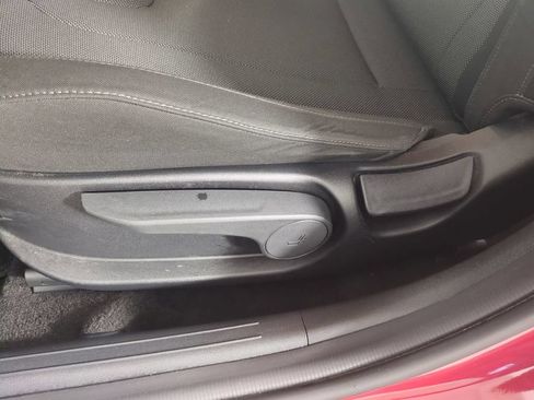 Used 2024 Hyundai Elantra SE FWD image 21