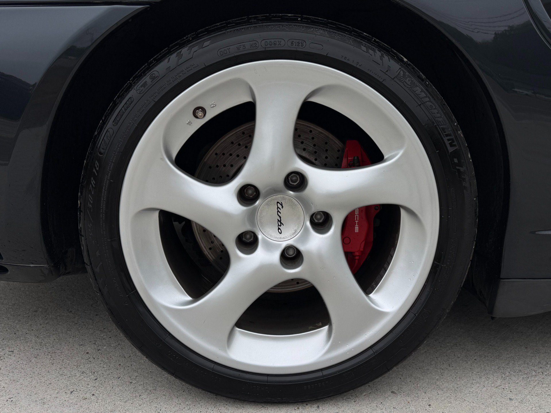 Used 2004 Porsche 911 Turbo AWD/4WD image 12