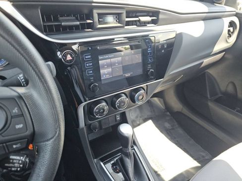 Used 2017 Toyota Corolla L w/ Carpet Mat Package (TMS) FWD image 30