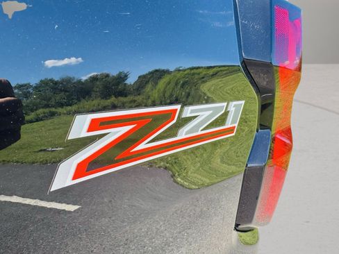 Used 2023 Chevrolet Colorado Z71 image 36