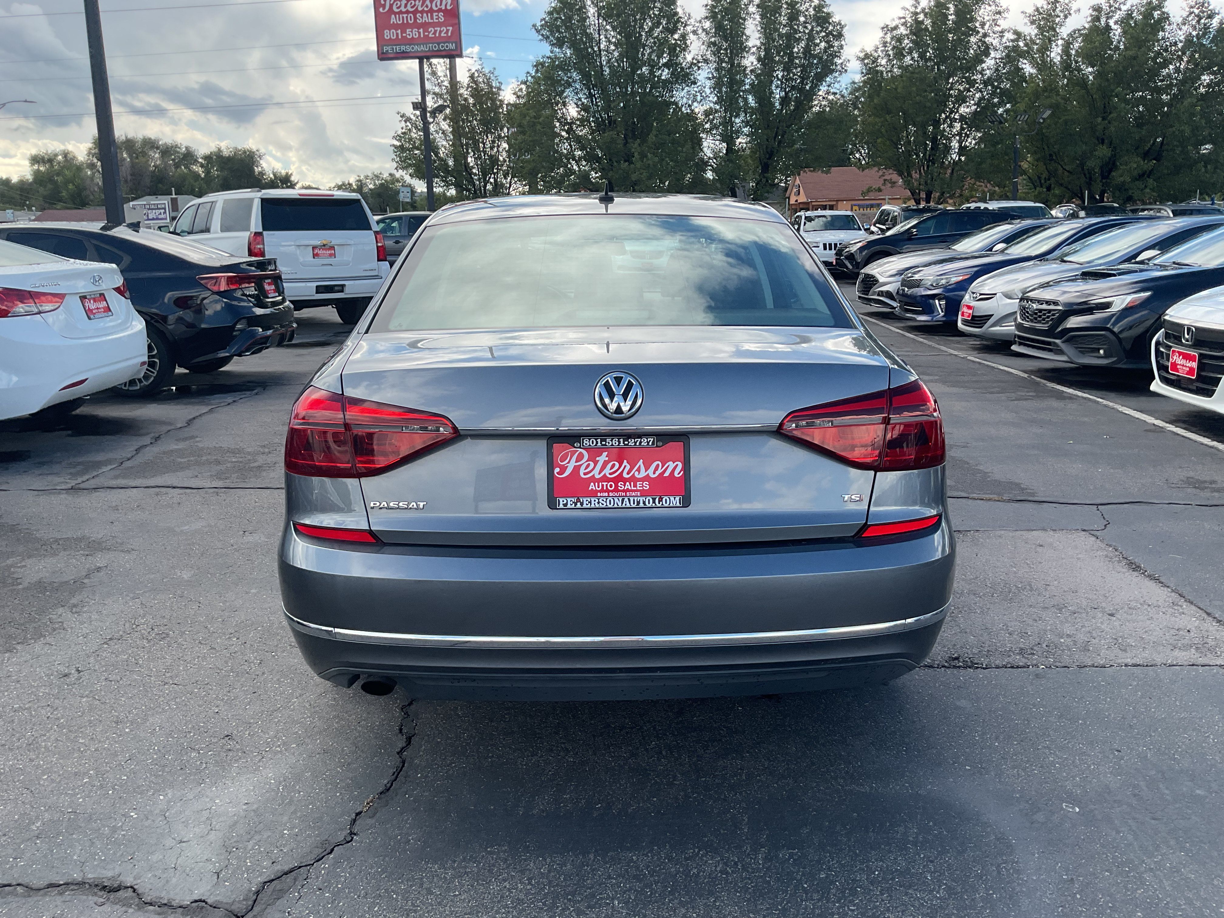 Used 2017 Volkswagen Passat 1.8T S FWD image 8