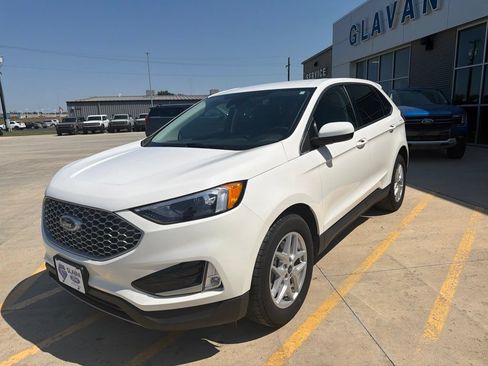 Used 2024 Ford Edge SEL w/ Convenience Package AWD/4WD image 3