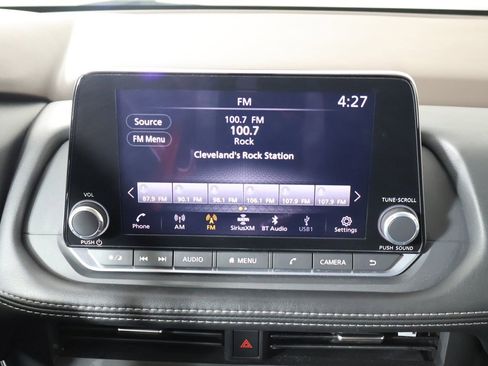 Used 2023 Nissan Rogue S image 38