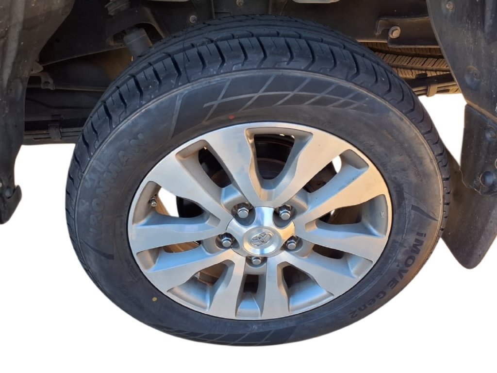 Used 2017 Toyota Tundra Limited w/ Limited Premium Package RWD image 12