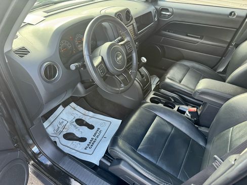 Used 2017 Jeep Patriot High Altitude image 11