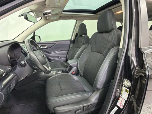 Used 2019 Subaru Forester Premium AWD/4WD image 5
