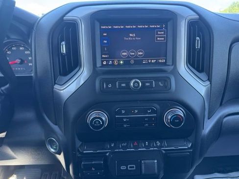 Used 2025 Chevrolet Silverado 3500 W/T AWD/4WD image 14