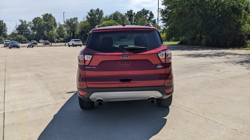 Certified 2018 Ford Escape SE FWD image 4