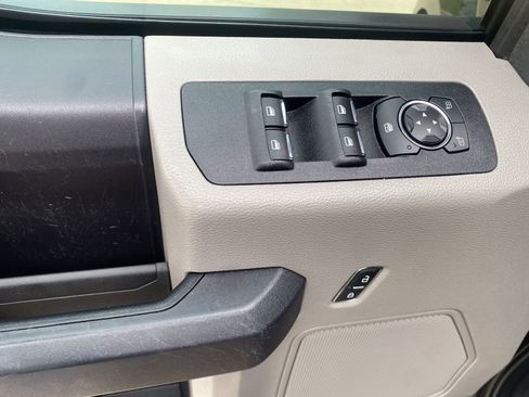 Used 2020 Ford F150 XL w/ Equipment Group 101A Mid RWD image 15