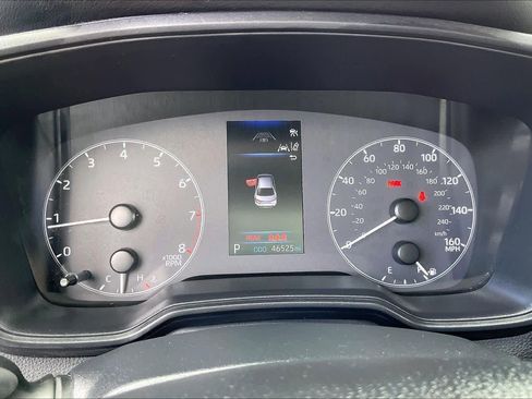 Used 2024 Toyota Corolla LE image 27