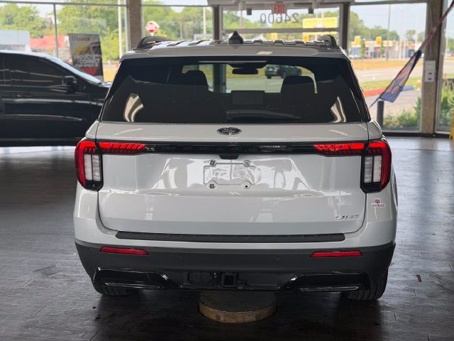 Used 2026 Ford Explorer ST-Line AWD/4WD image 8