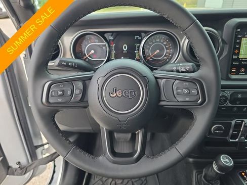 Used 2023 Jeep Gladiator Sport AWD/4WD image 24
