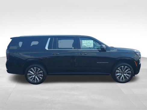 New 2026 Chevrolet Suburban High Country AWD/4WD image 6
