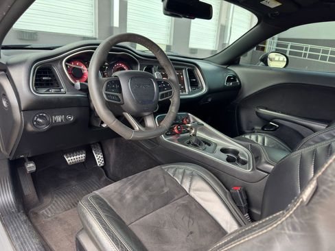 Used 2019 Dodge Challenger SRT Hellcat Redeye image 14