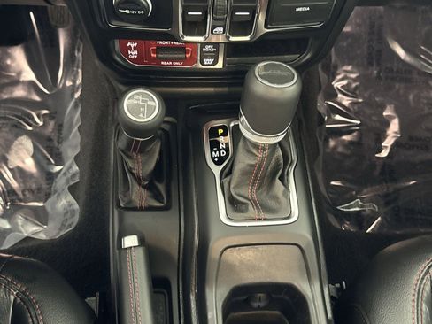 Used 2020 Jeep Gladiator Rubicon image 22