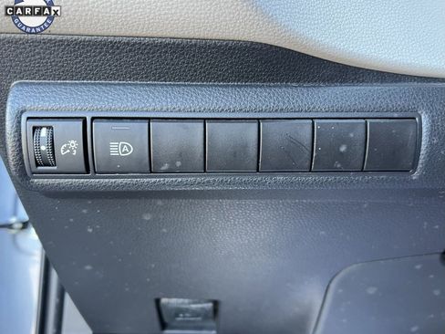 Used 2020 Toyota Corolla L image 10