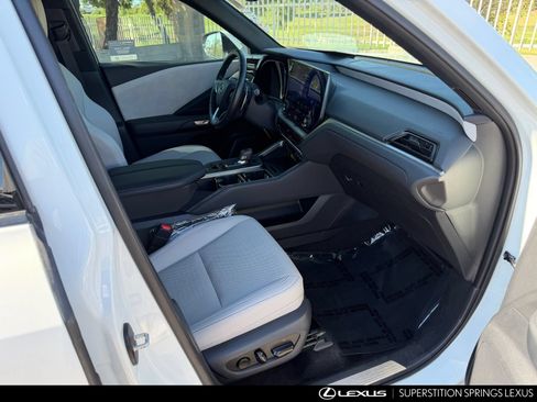 Certified 2025 Lexus TX 350 FWD w/ Technology Package image 29