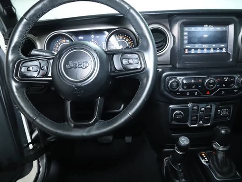 Used 2018 Jeep Wrangler Unlimited Sport S image 28