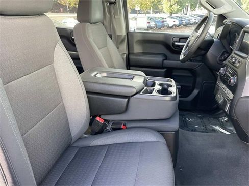 Used 2022 Chevrolet Silverado 1500 Custom image 33