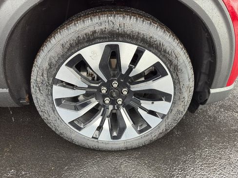 New 2026 Ford Explorer Platinum w/ LUX Leather Package image 12