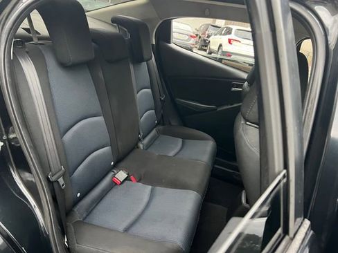 Used 2017 Toyota Yaris iA FWD image 27