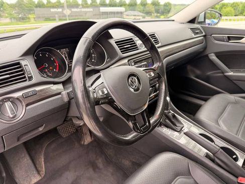 Used 2017 Volkswagen Passat 1.8T SE w/ SE Lighting Package FWD image 27