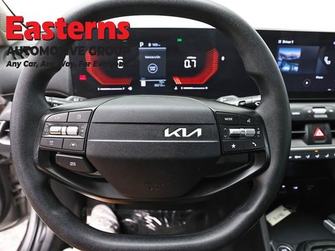 Used 2025 Kia K4 FWD image 10