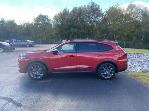 Used 2024 Acura MDX A-Spec image 2