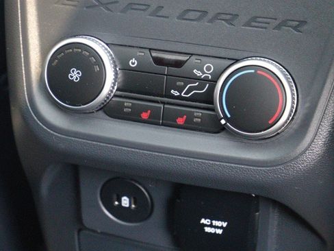 Used 2025 Ford Explorer ST AWD/4WD image 40