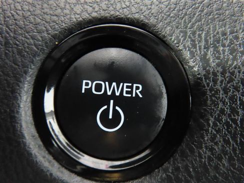 Used 2025 Toyota Camry LE FWD image 19