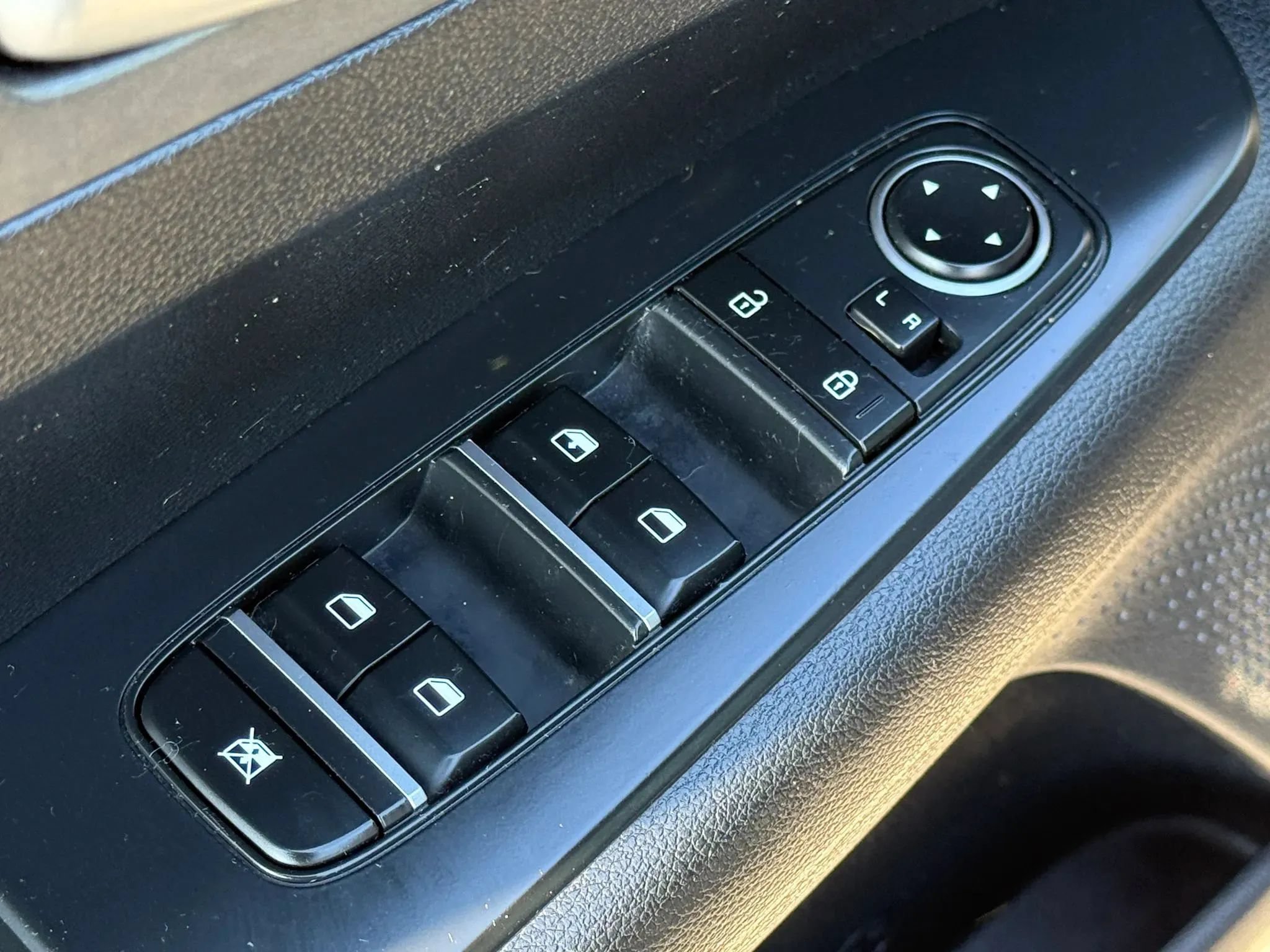 Used 2020 Kia Forte LXS FWD image 23
