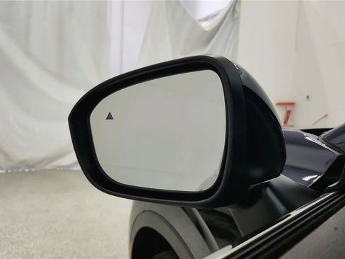 Used 2023 Mitsubishi Outlander ES AWD/4WD image 27