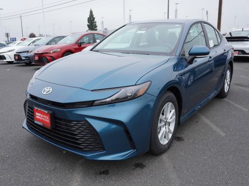 New 2026 Toyota Camry LE image 6