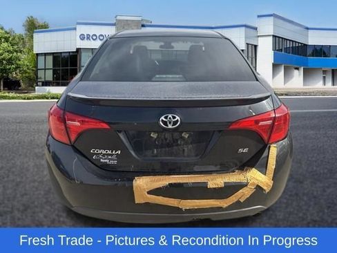 Used 2017 Toyota Corolla SE w/ Carpet Mat Package (TMS) FWD image 5