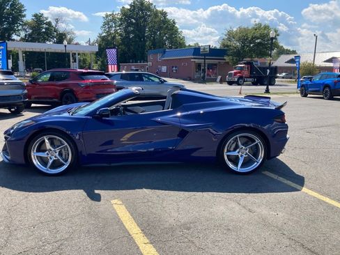 New 2025 Chevrolet Corvette E-Ray AWD/4WD image 17