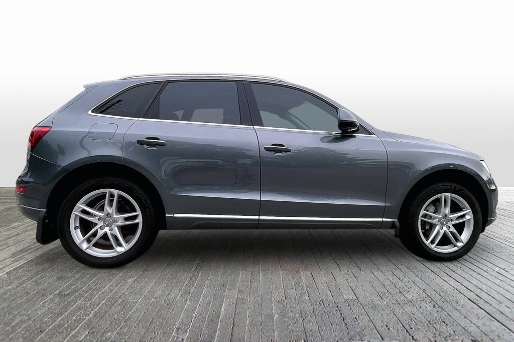 Used 2016 Audi Q5 2.0T Premium Plus w/ Technology Package AWD/4WD image 8