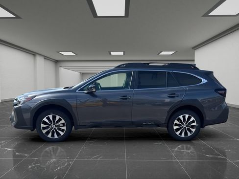 Used 2025 Subaru Outback Limited AWD/4WD image 8