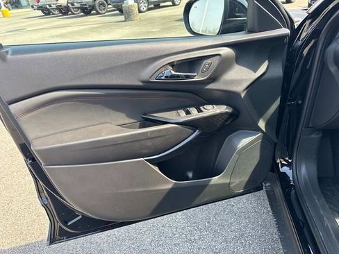 New 2026 Chevrolet Trax RS w/ Sunroof Package FWD image 22