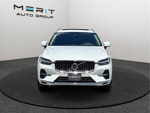 Used 2023 Volvo XC60 T8 Plus w/ Climate Package AWD/4WD image 3