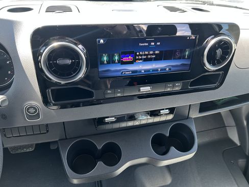 New 2025 Mercedes-Benz Sprinter 2500 image 22