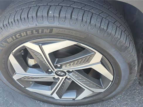 Used 2022 Hyundai Tucson SEL w/ Convenience + Premium Package AWD/4WD image 9