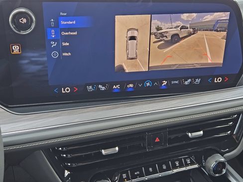 New 2026 Chevrolet Tahoe Premier w/ Sun And Tow Package AWD/4WD image 18