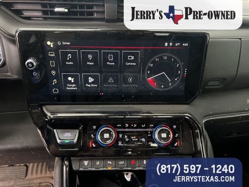 Used 2024 GMC Sierra 2500 AT4X image 11