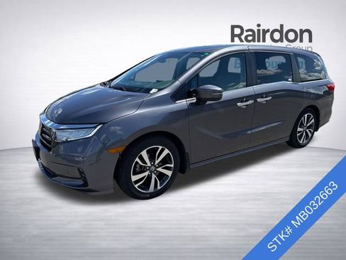 Used 2021 Honda Odyssey Touring image 3